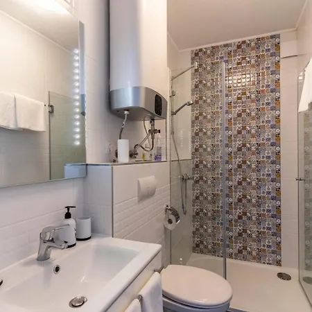 Strand Apartment